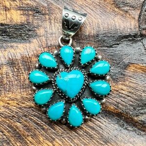925 Sterling Silver Kingman Turquoise Heart & Cluster Pendant Southwestern